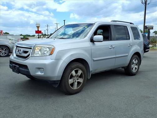 Silver 2011 Honda Pilot EX-L