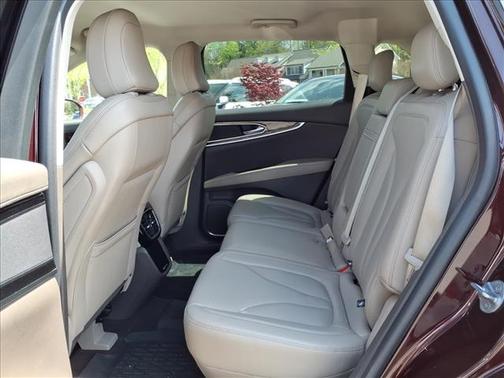 Burgundy Velvet Metallic Tinted Clearcoat 2023 Lincoln Nautilus Standard