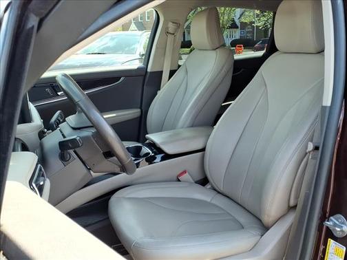 Burgundy Velvet Metallic Tinted Clearcoat 2023 Lincoln Nautilus Standard