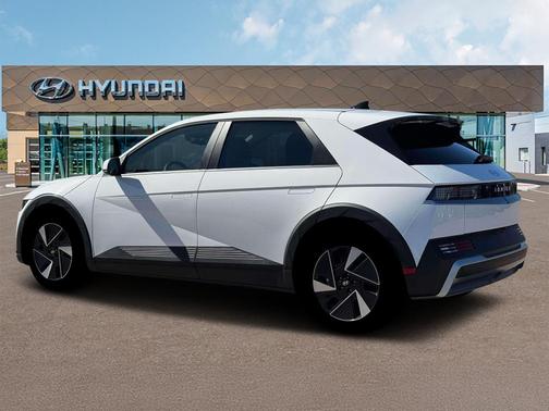 2026 Hyundai IONIQ 5 SE