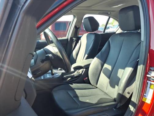 Melbourne Red Metallic 2013 BMW 320 i