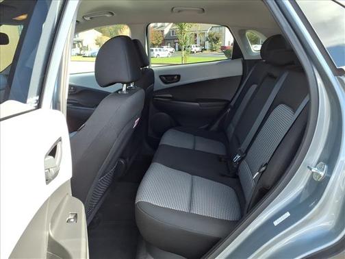 2021 Hyundai KONA SEL