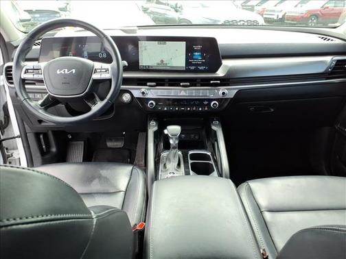Glacial White Pearl 2024 Kia Telluride S