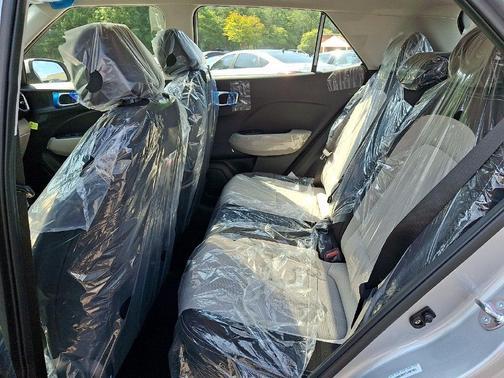 Shimmering Silver 2026 Hyundai VENUE SEL