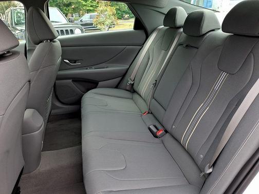 Serenity White Pearl 2026 Hyundai ELANTRA SEL SPORT PREMIUM