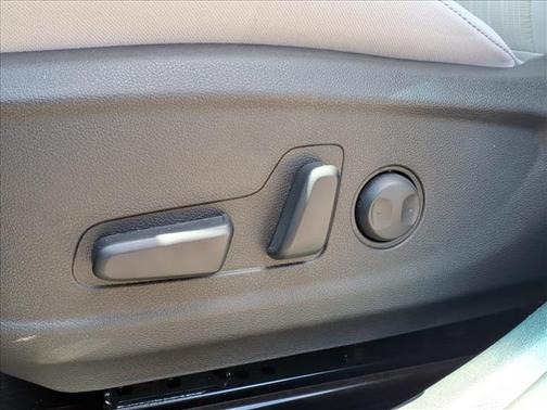 Gray 2023 Hyundai KONA SEL