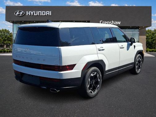 White 2027 Hyundai SANTA FE SE 2.4
