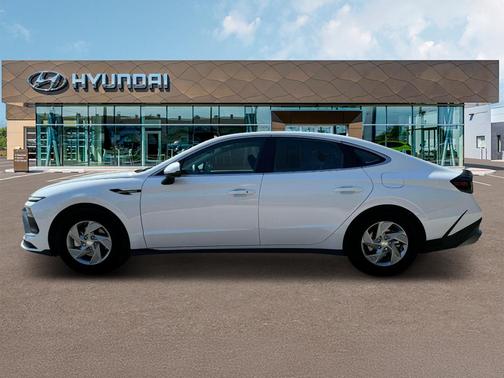 White 2025 Hyundai SONATA SE