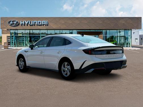 White 2025 Hyundai SONATA SE
