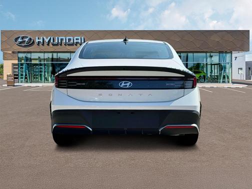White 2025 Hyundai SONATA SE