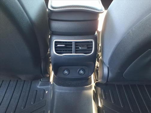 Shimmering Silver Pearl 2022 Hyundai SANTA FE SEL