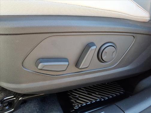 Pearl 2026 Hyundai TUCSON Hybrid Limited