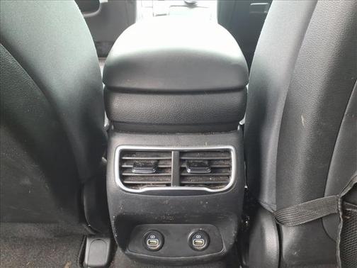 2021 Hyundai SANTA FE SE