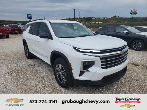 2025 Chevrolet Traverse LT