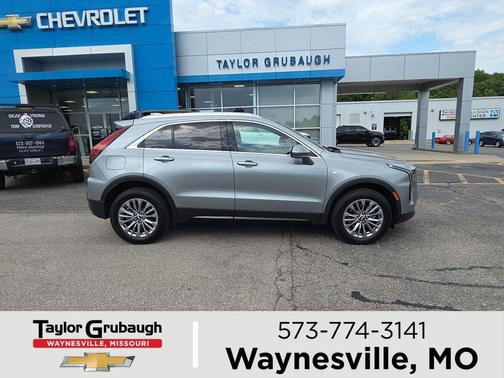 Argent Silver Metallic 2025 Cadillac XT4 Premium Luxury