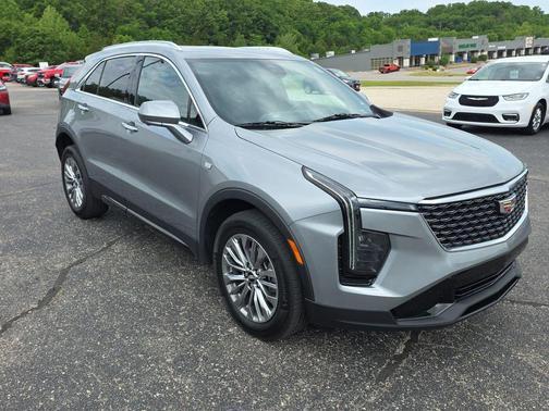 Argent Silver Metallic 2025 Cadillac XT4 Premium Luxury