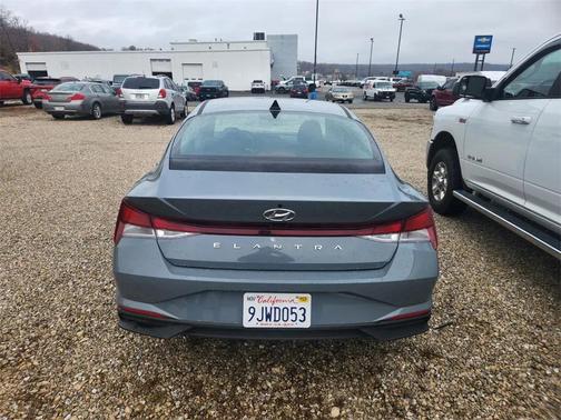 2021 Hyundai ELANTRA SEL