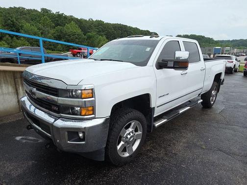 Summit White 2017 Chevrolet Silverado 2500 LTZ