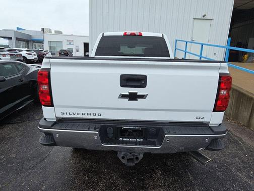 Summit White 2017 Chevrolet Silverado 2500 LTZ