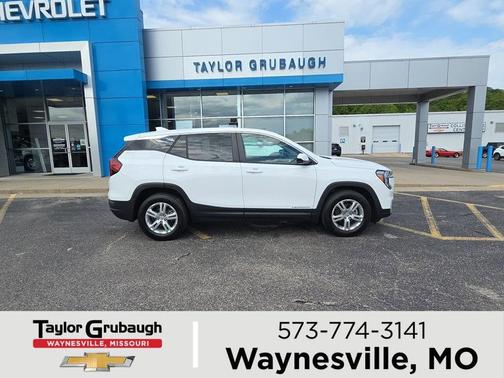 Summit White 2023 GMC Terrain SLE