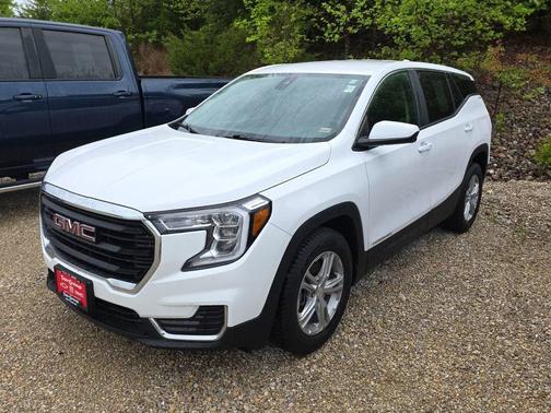 Summit White 2023 GMC Terrain SLE