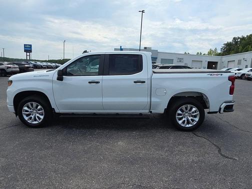 Summit White 2026 Chevrolet Silverado 1500 Custom