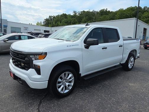 Summit White 2026 Chevrolet Silverado 1500 Custom