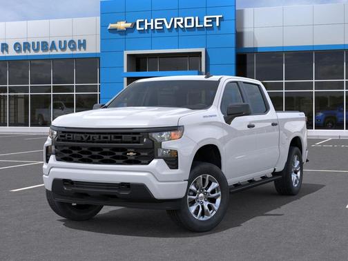 Summit White 2026 Chevrolet Silverado 1500 Custom