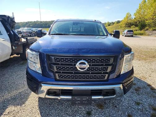 2021 Nissan Titan SV