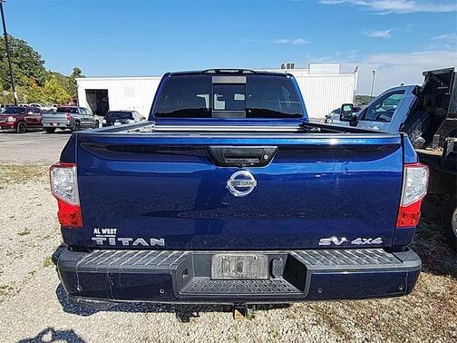 2021 Nissan Titan SV