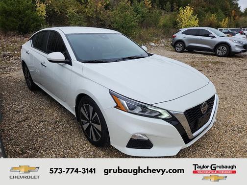 2022 Nissan Altima 2.5 SV