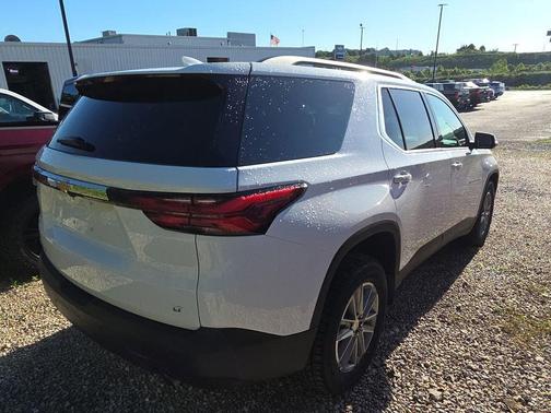 Summit White 2023 Chevrolet Traverse LT Leather