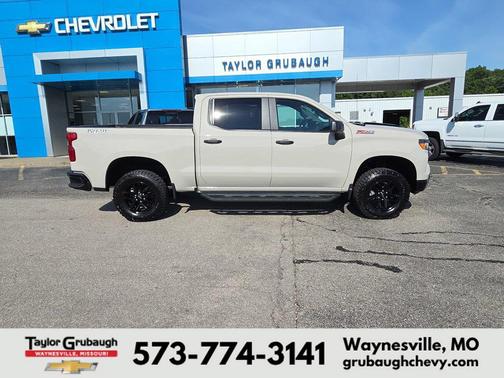 White Sands 2026 Chevrolet Silverado 1500 Custom Trail Boss