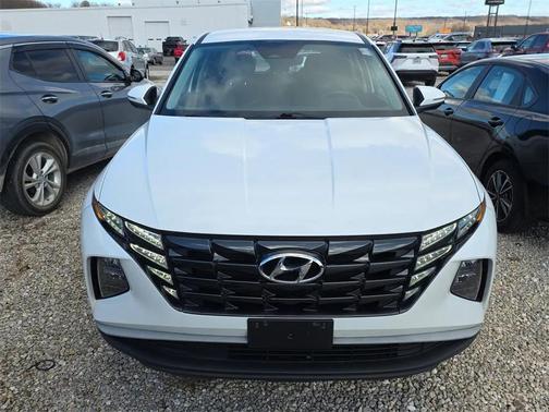 2022 Hyundai TUCSON SE