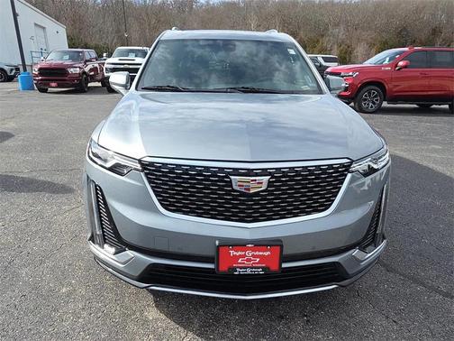 2025 Cadillac XT6 Premium Luxury FWD