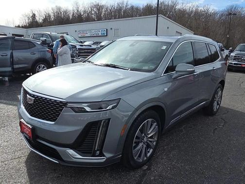 2025 Cadillac XT6 Premium Luxury FWD