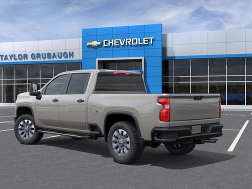 White Sands 2026 Chevrolet Silverado 2500 Custom