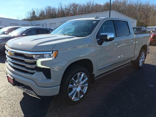 White Sands 2026 Chevrolet Silverado 1500 High Country