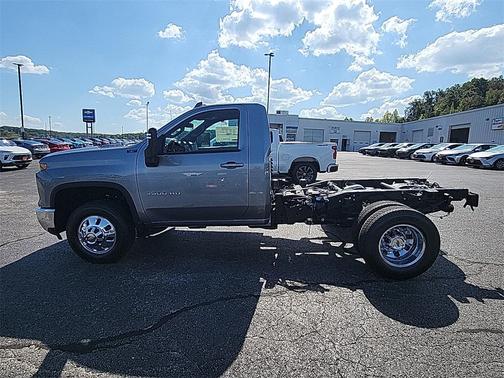 2026 Chevrolet Silverado 3500 LT