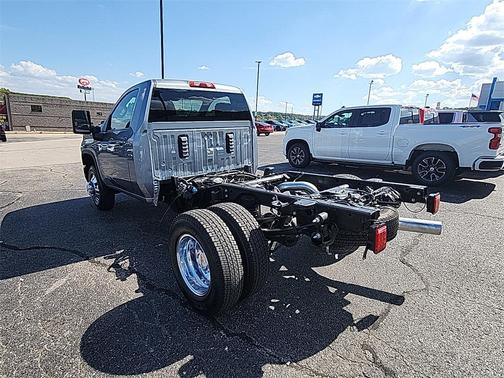 2026 Chevrolet Silverado 3500 LT