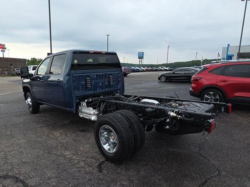 Lakeshore Blue Metallic 2026 Chevrolet Silverado 3500 LT