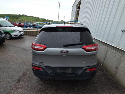 Billet Silver Metallic Clearcoat 2017 Jeep Cherokee Sport