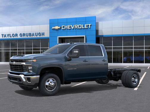 Lakeshore Blue Metallic 2026 Chevrolet Silverado 3500 LT
