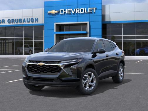 Mosaic Black Metallic 2026 Chevrolet Trax LS