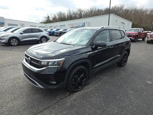 2023 Volkswagen Taos 1.5T SE