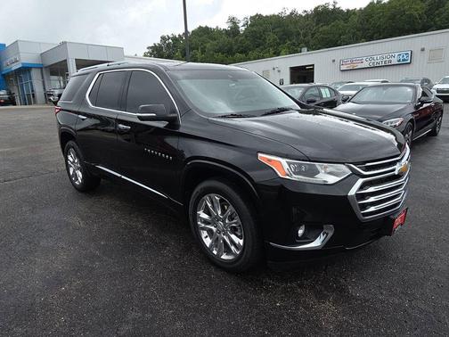Mosaic Black Metallic 2021 Chevrolet Traverse High Country