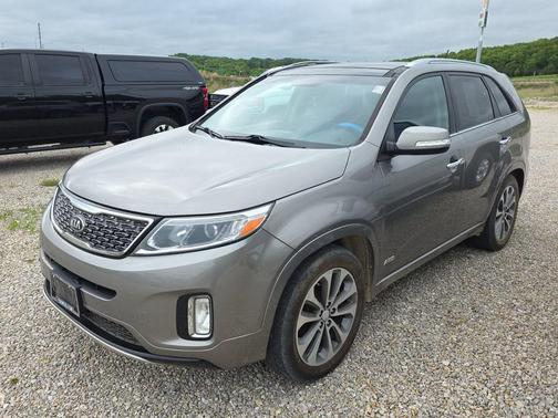 Titanium Silver 2015 Kia Sorento SX