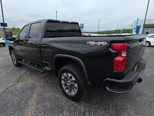 Black 2024 Chevrolet Silverado 2500 Custom