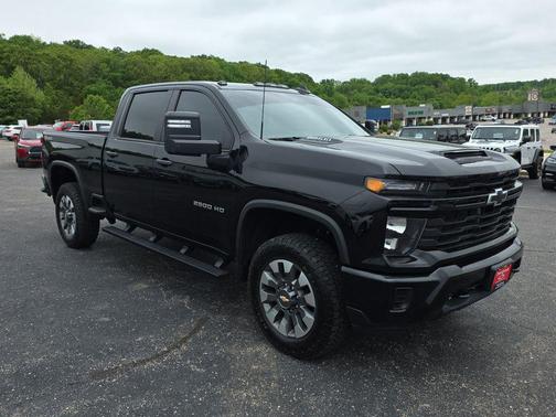 Black 2024 Chevrolet Silverado 2500 Custom
