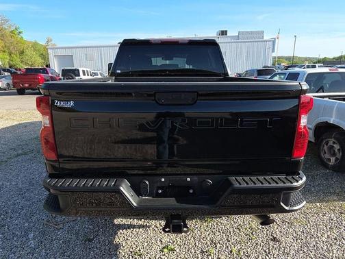 Black 2024 Chevrolet Silverado 2500 Custom